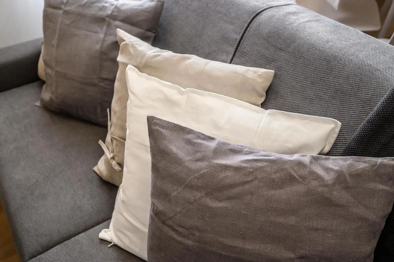 Emilia Suite Young Modena Italia