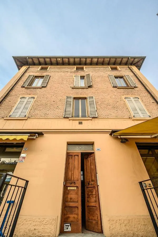 Emilia Suite Young Modena Apartamento
